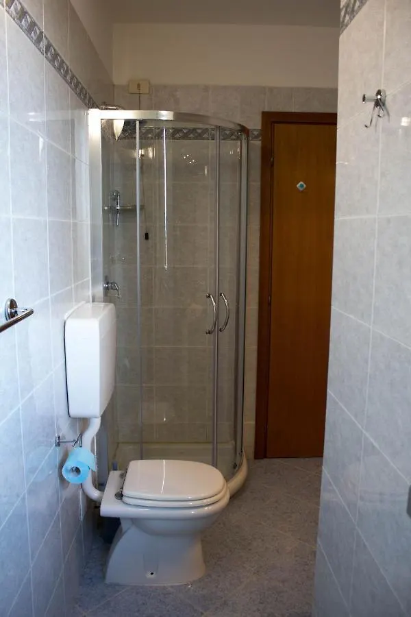 Guest house Casa Di Cipri Hotel Montale  Italy