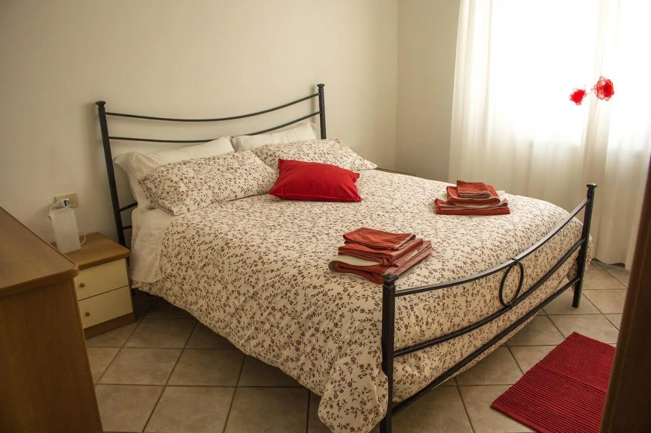 Guest house Casa Di Cipri Hotel Montale  Italy
